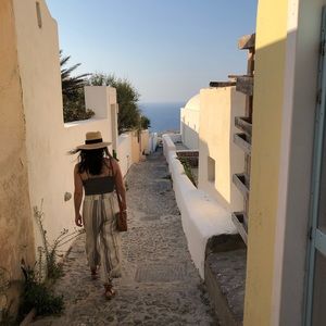 Meet your Posher, Elizabeth